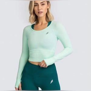 DOYOUEVEN long sleeve crop
